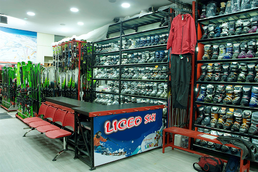 Liceo SKI - Taller y Tienda de Alquiler de Esqui & SNOW