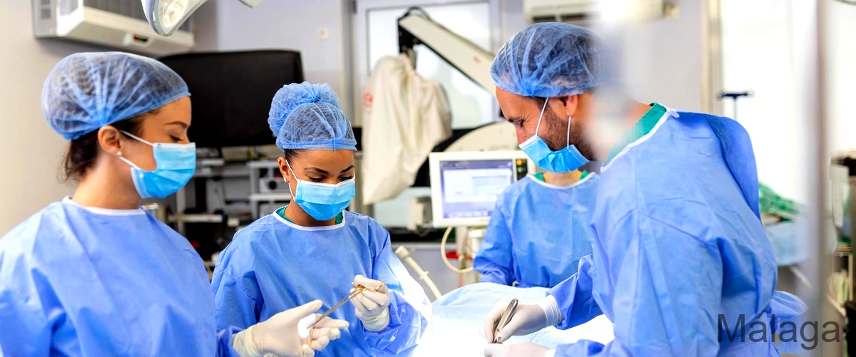 Cómo elegir la mejor clínica de cirujanos de cataratas en Málaga