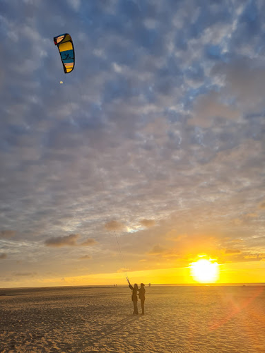 Kite & Surf Riders