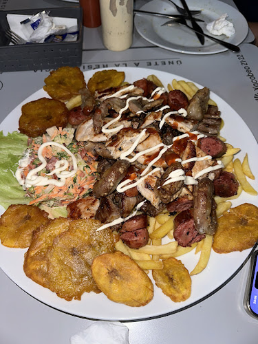 Restaurante Venezolano Bar Tapería Esencia